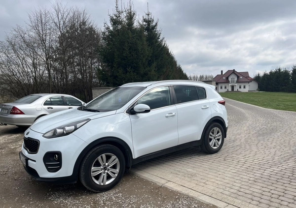 Kia Sportage cena 68900 przebieg: 194000, rok produkcji 2017 z Ozorków małe 742